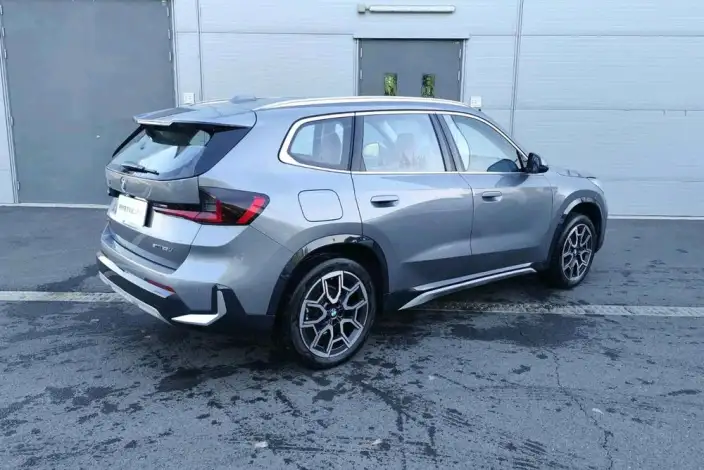 BMW X1 2026 Model sDrive25Li X Design Set – фото 5