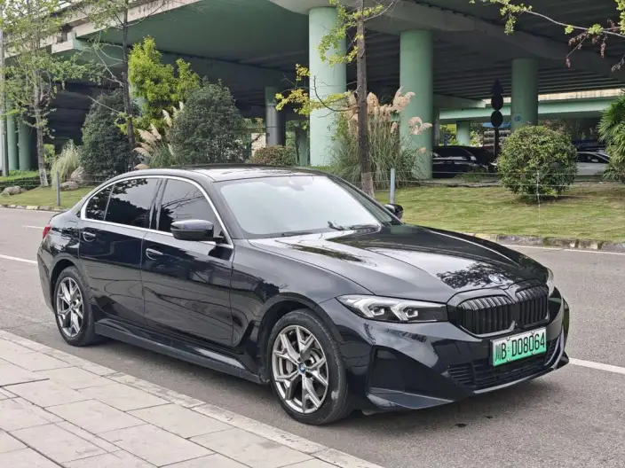 BMW i3 2023 Model eDrive35L – фото 3