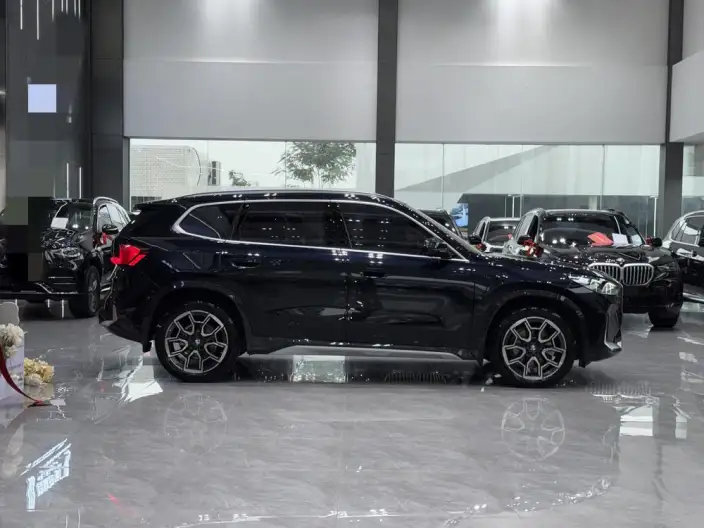 BMW X1 2025 Model sDrive25Li X Design Set – фото 5