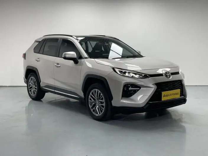 Toyota Wildlander 2023 Model 2.0L 2WD Luxury PLUS Edition – фото 3