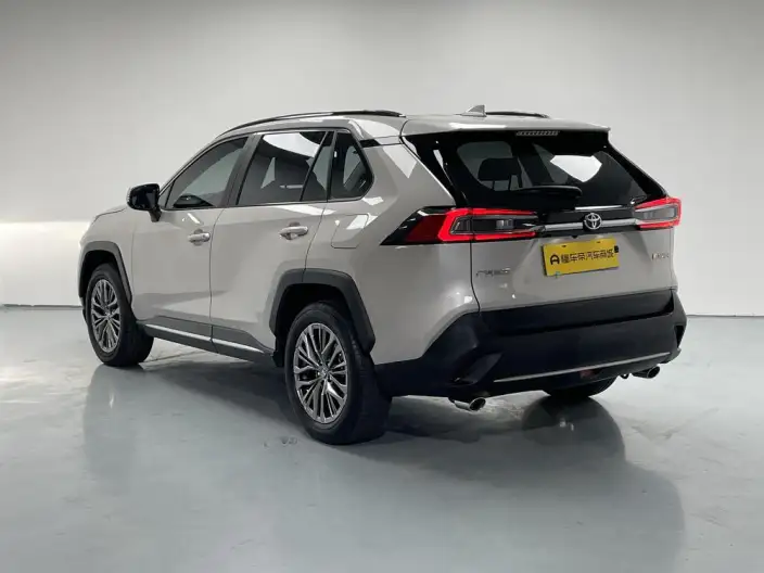 Toyota Wildlander 2023 Model 2.0L 2WD Luxury PLUS Edition – фото 5