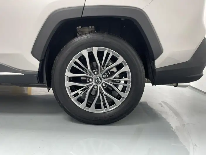 Toyota Wildlander 2023 Model 2.0L 2WD Luxury PLUS Edition – фото 9