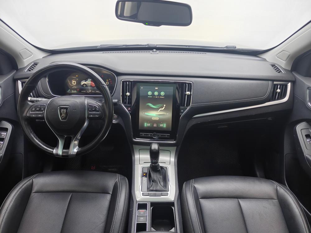 Roewe eRX5 2017 модификация 50T Hybrid Connected Noble Ultimate Edition – фото 14