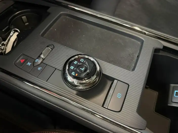 Ford Mondeo 2023 Model EcoBoost 180 Luxury Model – фото 8