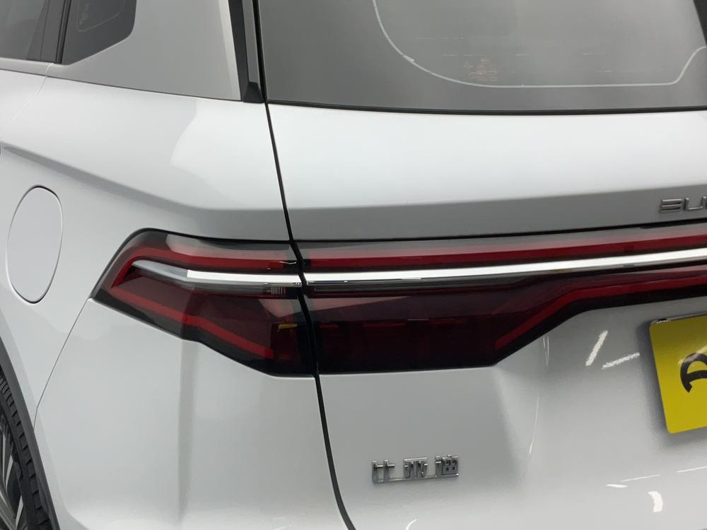 BYD Song Pro DM Модель 2019 года DM 1.5T 4WD performance version Luxury – фото 13