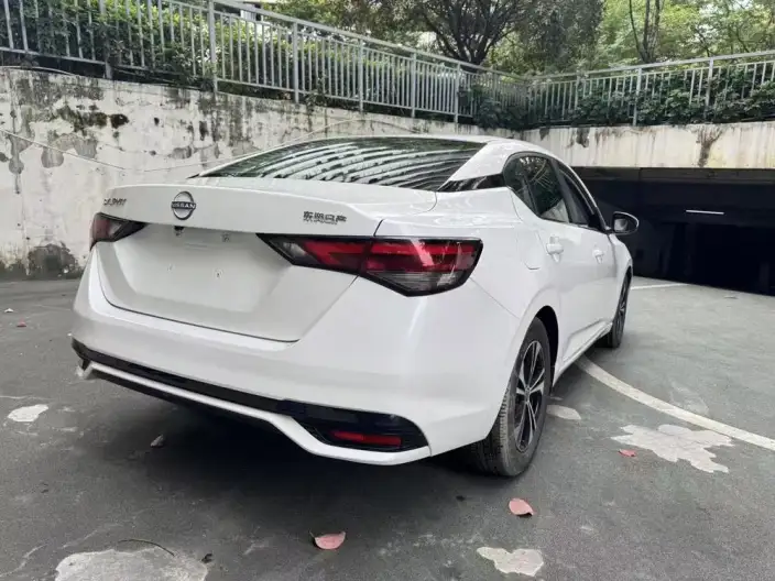 Nissan Sylphy 2023 Model 1.6L CVT Yuexiang Edition – фото 6