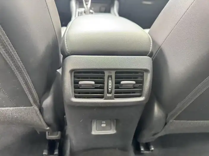 Nissan Sylphy 2023 Model 1.6L CVT Yuexiang Edition – фото 8