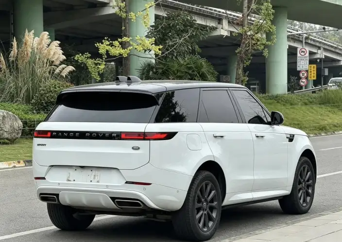 Range Rover Sport 2024 Model 400PS DYNAMIC SE – фото 6
