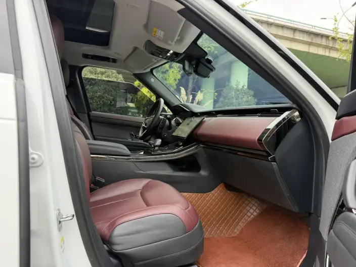 Range Rover Sport 2024 Model 400PS DYNAMIC SE – фото 7