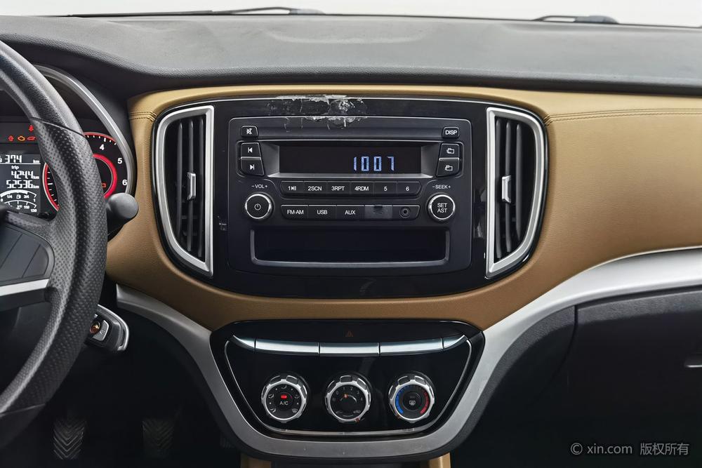 Jinbei F50 2017 модификация 1.6L Manual Comfort – фото 13