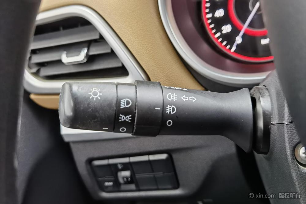 Jinbei F50 2017 модификация 1.6L Manual Comfort – фото 16