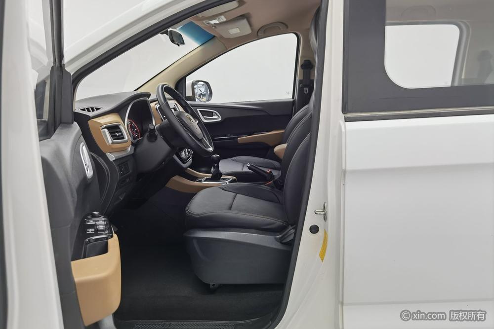 Jinbei F50 2017 модификация 1.6L Manual Comfort – фото 17