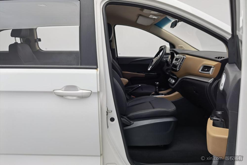 Jinbei F50 2017 модификация 1.6L Manual Comfort – фото 24