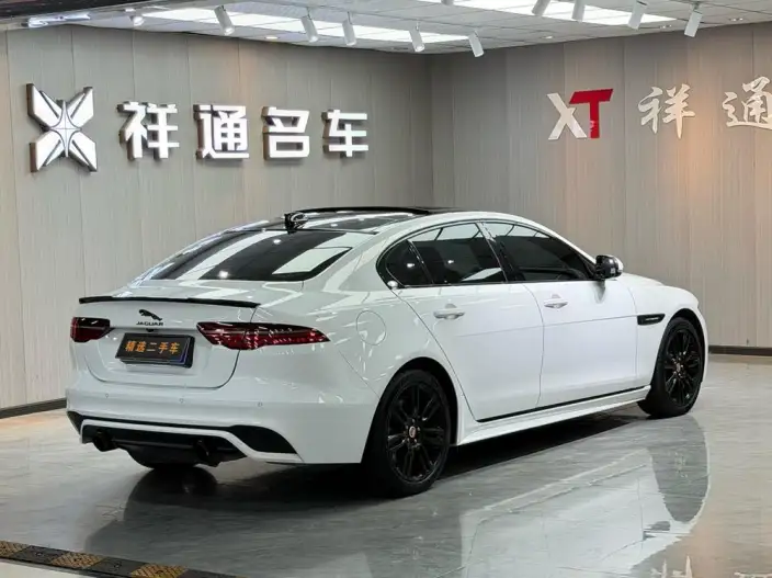Jaguar XE L 2021 Model 2.0T 250PS Obsidian Black Sports Edition – фото 6