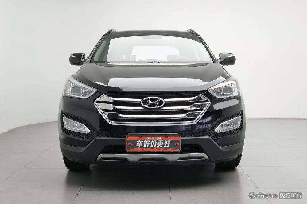 Hyundai Santa Fe 2015 модификация 2.0T автоматическое 2WD Intelligent 5 seat – фото 2