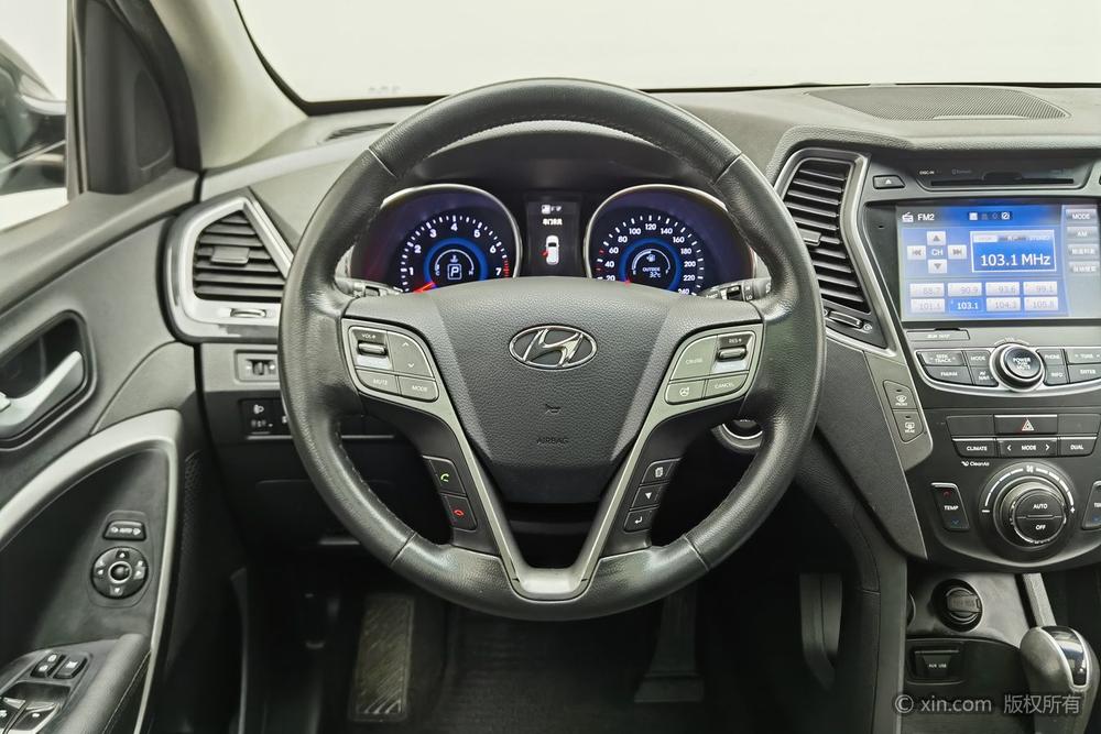 Hyundai Santa Fe 2015 модификация 2.0T автоматическое 2WD Intelligent 5 seat – фото 14