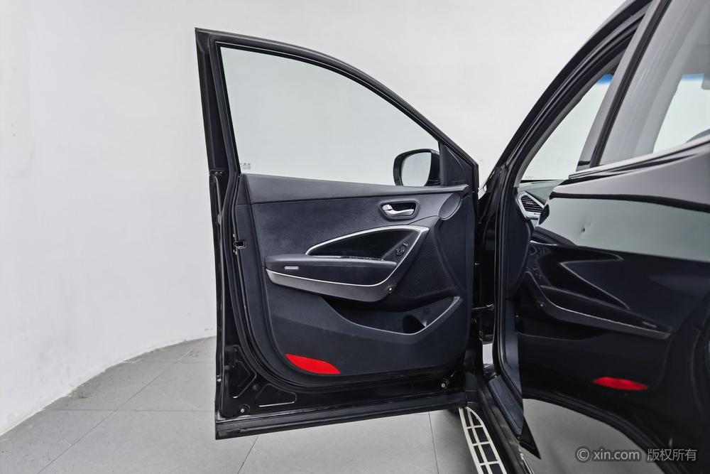 Hyundai Santa Fe 2015 модификация 2.0T автоматическое 2WD Intelligent 5 seat – фото 21