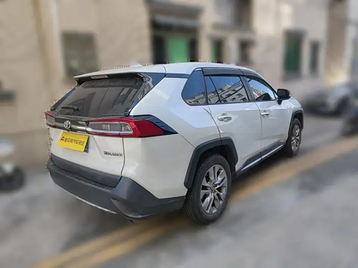 Toyota Wildlander 2021 Model 2.0L 2WD Deluxe Edition – фото 2