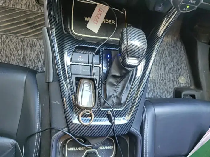 Toyota Wildlander 2021 Model 2.0L 2WD Deluxe Edition – фото 9