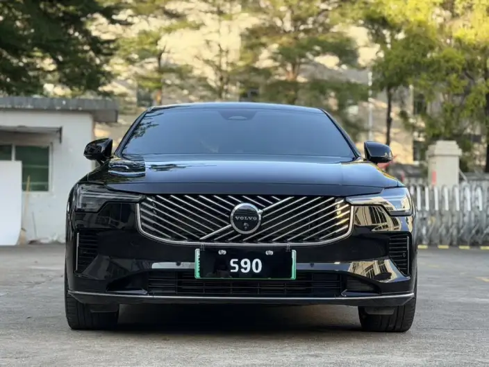 Volvo S90 PHEV 2026 Model T8 4WD Long Battery Life Pro Smart Elegance Deluxe Edition – фото 2