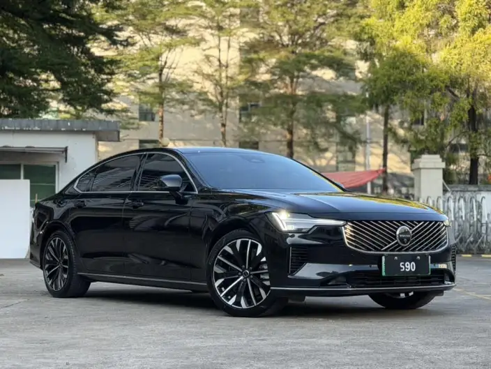Volvo S90 PHEV 2026 Model T8 4WD Long Battery Life Pro Smart Elegance Deluxe Edition – фото 3