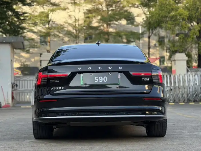 Volvo S90 PHEV 2026 Model T8 4WD Long Battery Life Pro Smart Elegance Deluxe Edition – фото 5