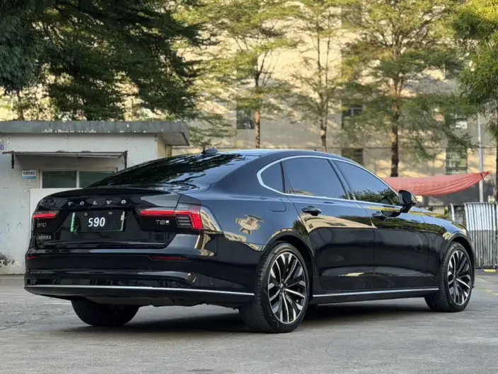 Volvo S90 PHEV 2026 Model T8 4WD Long Battery Life Pro Smart Elegance Deluxe Edition – фото 6