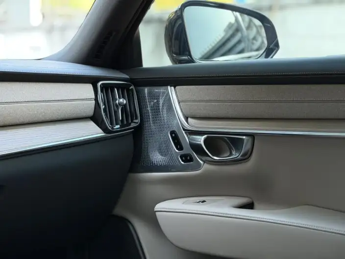 Volvo S90 PHEV 2026 Model T8 4WD Long Battery Life Pro Smart Elegance Deluxe Edition – фото 10