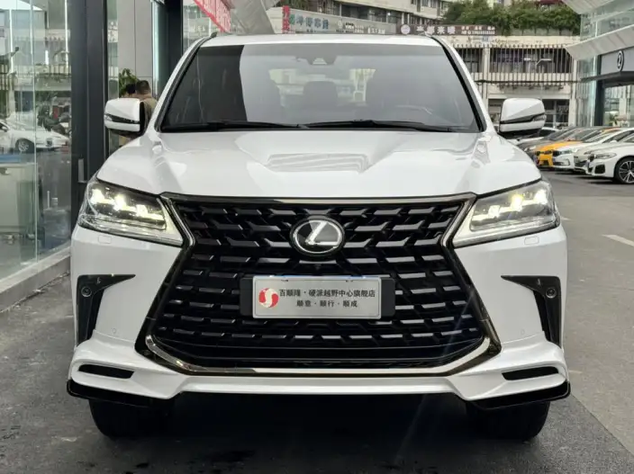 Lexus LX 2021 Model 5.7L Automatic 4WD 7 seat Parallel Imported – фото 2