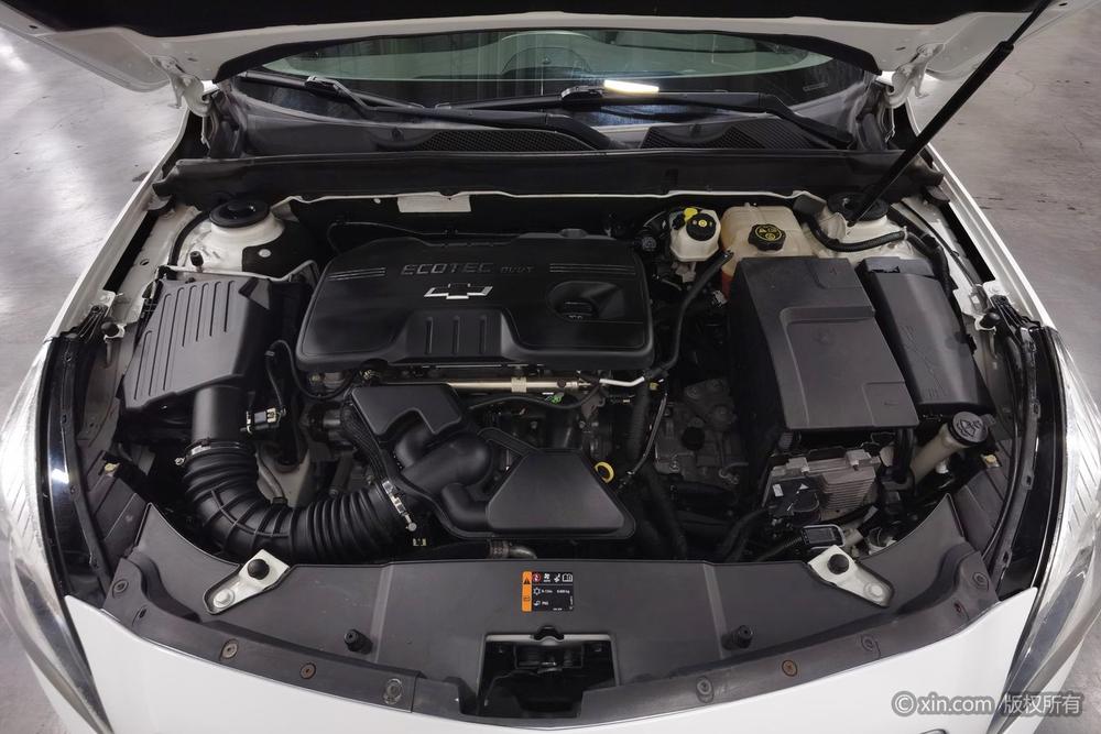 Chevrolet Malibu 2013 2.0L Automatic Luxury – фото 5