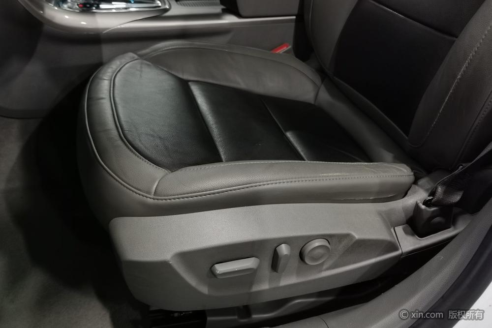Chevrolet Malibu 2013 2.0L Automatic Luxury – фото 19