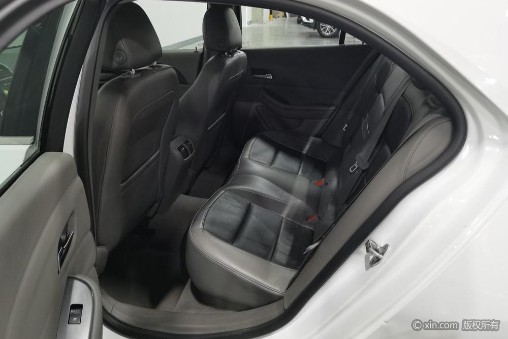 Chevrolet Malibu 2013 2.0L Automatic Luxury – фото 20
