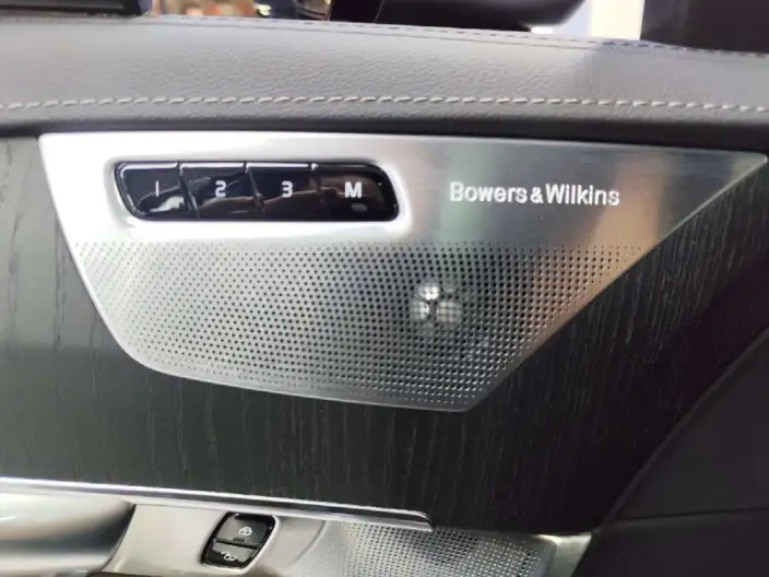 Volvo XC90 PHEV 2024 Model E Drive Hybrid T8 Long Battery Life Pro Smart Prestige Deluxe Edition 7 seat – фото 9