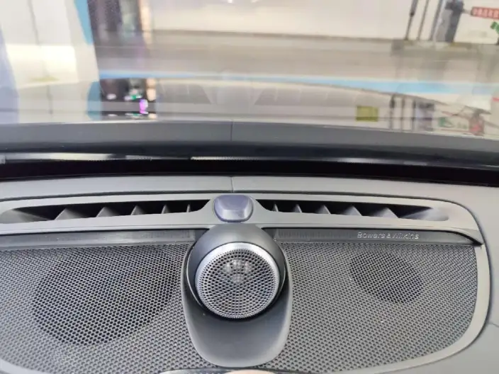 Volvo XC90 PHEV 2024 Model E Drive Hybrid T8 Long Battery Life Pro Smart Prestige Deluxe Edition 7 seat – фото 10