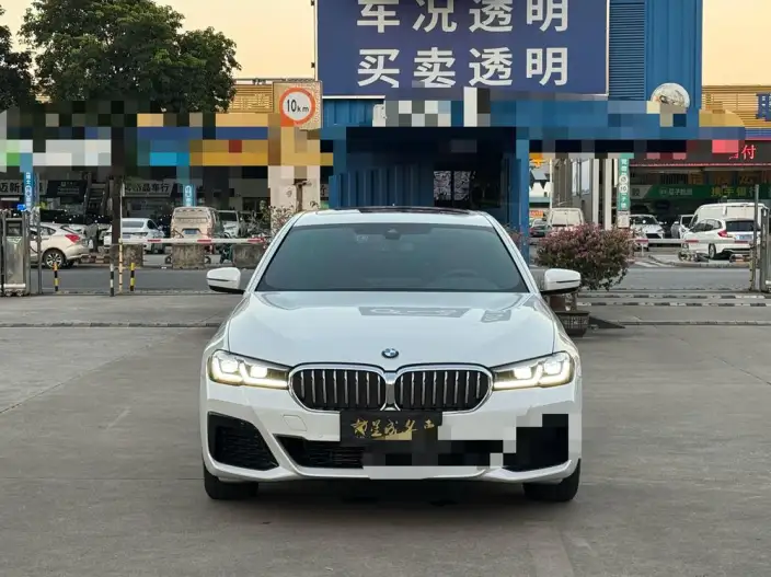 BMW 5 Series 2022 Model Facelift II 525Li M Sports Set – фото 2