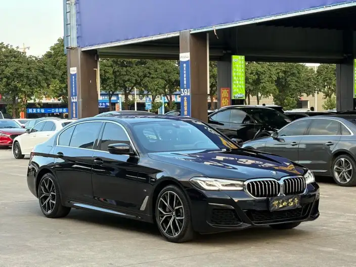 BMW 5 Series 2023 Model Facelift 530Li Exclusive Model M Sports Set – фото 3