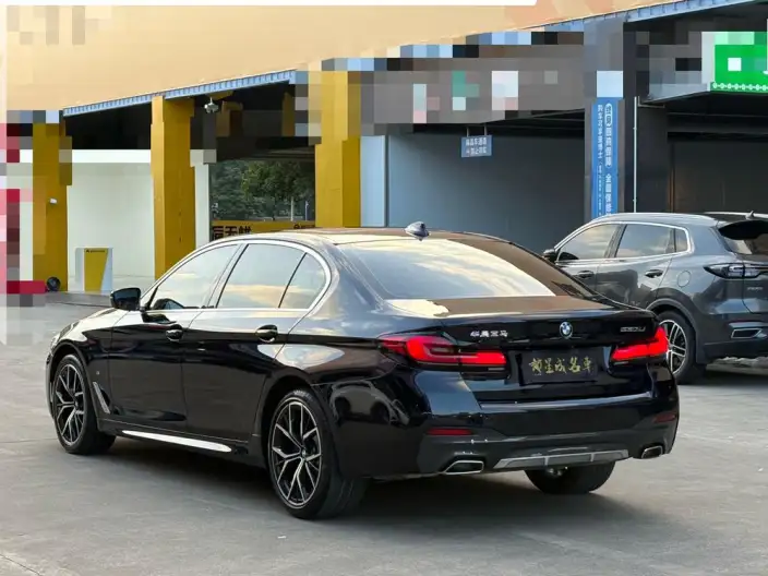 BMW 5 Series 2023 Model Facelift 530Li Exclusive Model M Sports Set – фото 4