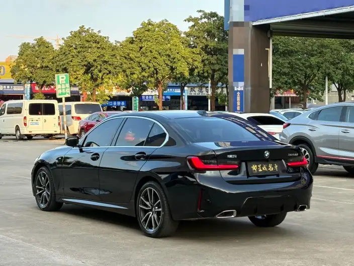 BMW 3 Series 2025 Model 325Li M Sports Set – фото 4