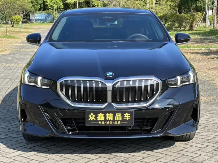 BMW 5 Series 2025 Model Facelift 530Li Leading Model M Sports Set – фото 2