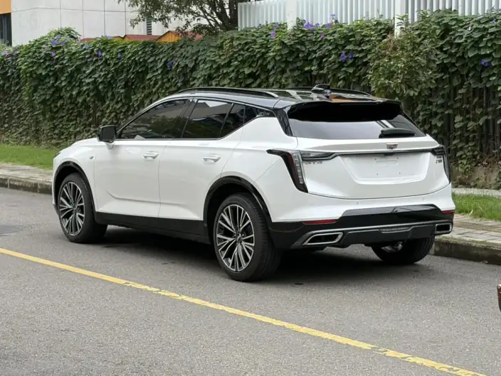 Cadillac GT4 2023 Model 25T Noble Model – фото 5