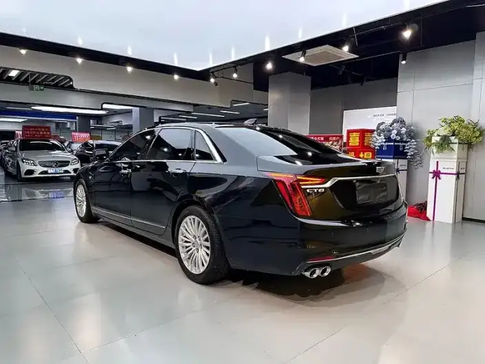 Cadillac CT6 2022 Model 28T Luxury Model – фото 4