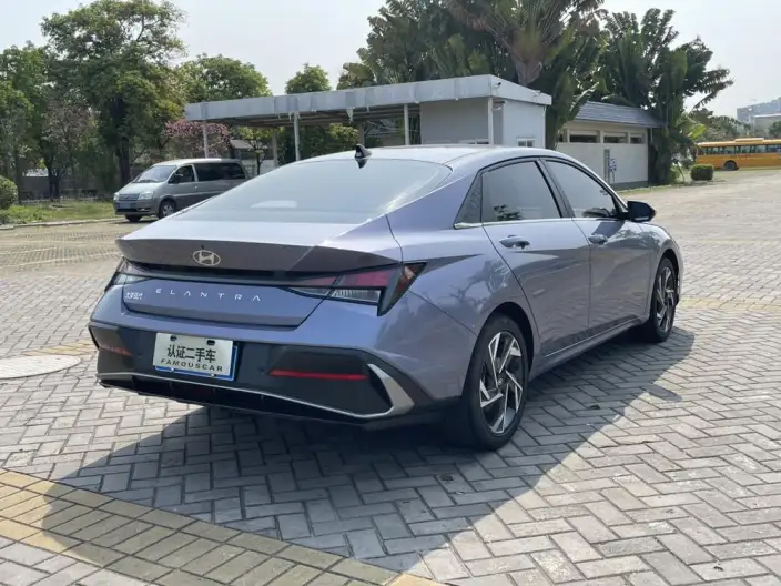 Hyundai Ioniq 2023 Model 1.5L CVT GLX Elite Edition – фото 7
