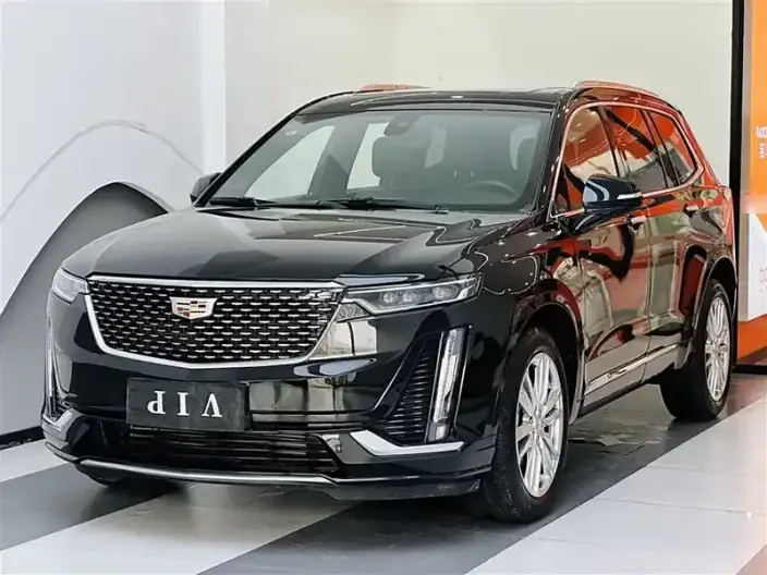 Cadillac XT6 2022 Model 2.0T VII seat 4WD Fashion Model – фото 1