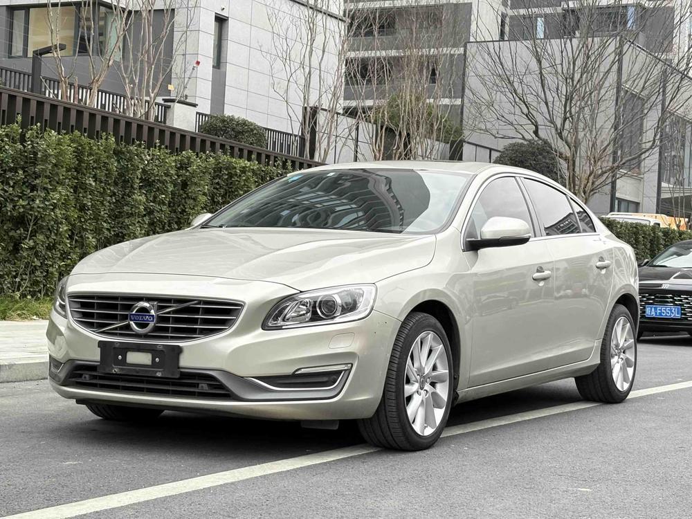 Volvo S60 2018 S60L T4 Intelligent Far – фото 1
