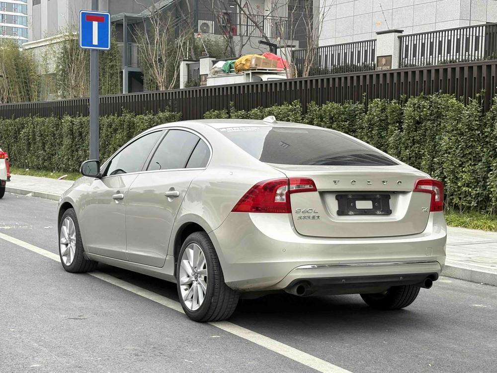 Volvo S60 2018 S60L T4 Intelligent Far – фото 4