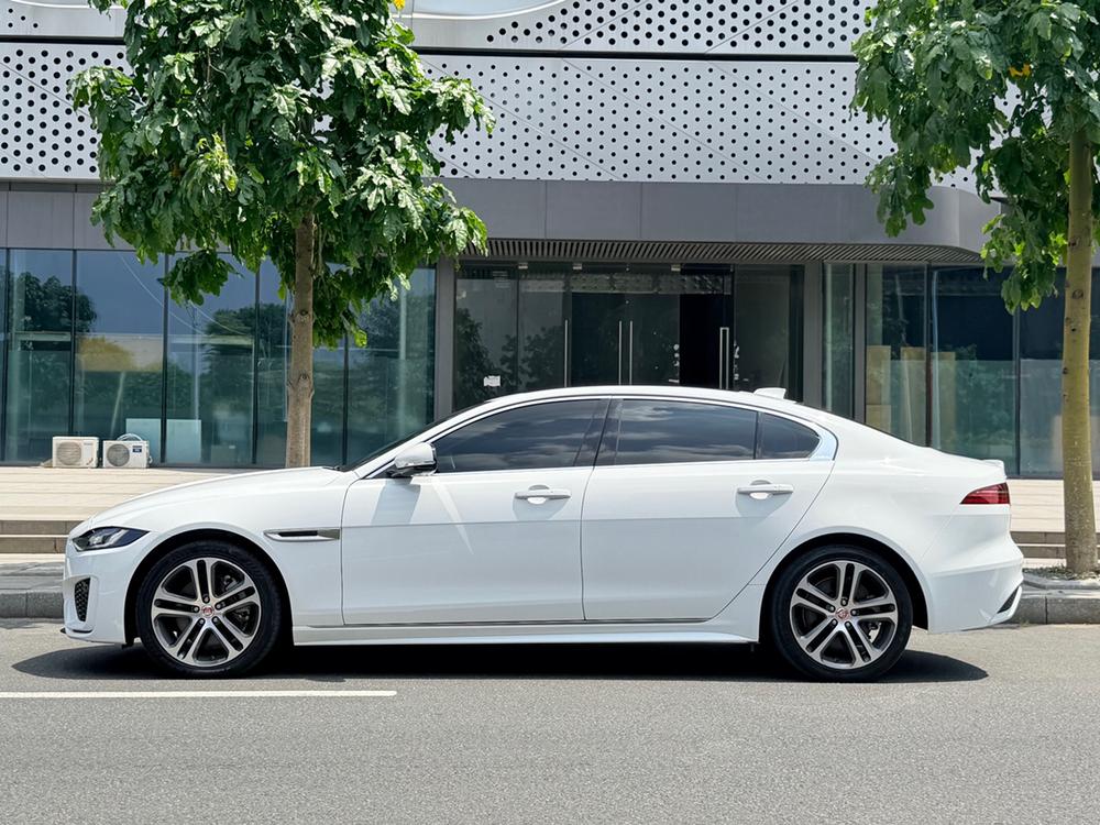 Jaguar XEL 2022 2.0T 250PS R-DYNAMIC S Advance Sport – фото 4