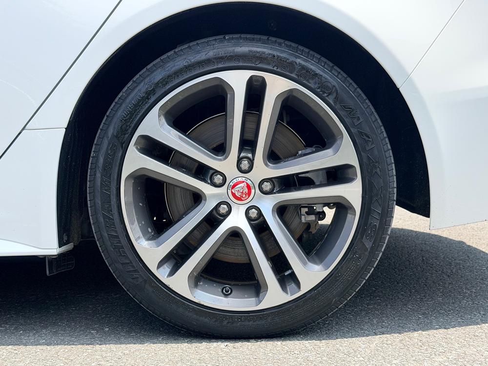 Jaguar XEL 2022 2.0T 250PS R-DYNAMIC S Advance Sport – фото 9