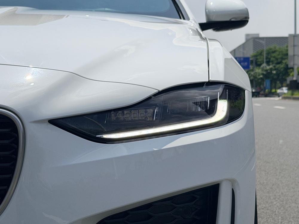 Jaguar XEL 2022 2.0T 250PS R-DYNAMIC S Advance Sport – фото 18