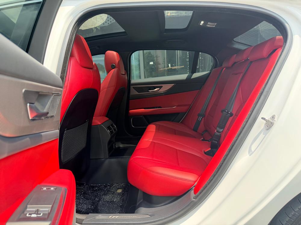 Jaguar XEL 2022 2.0T 250PS R-DYNAMIC S Advance Sport – фото 32