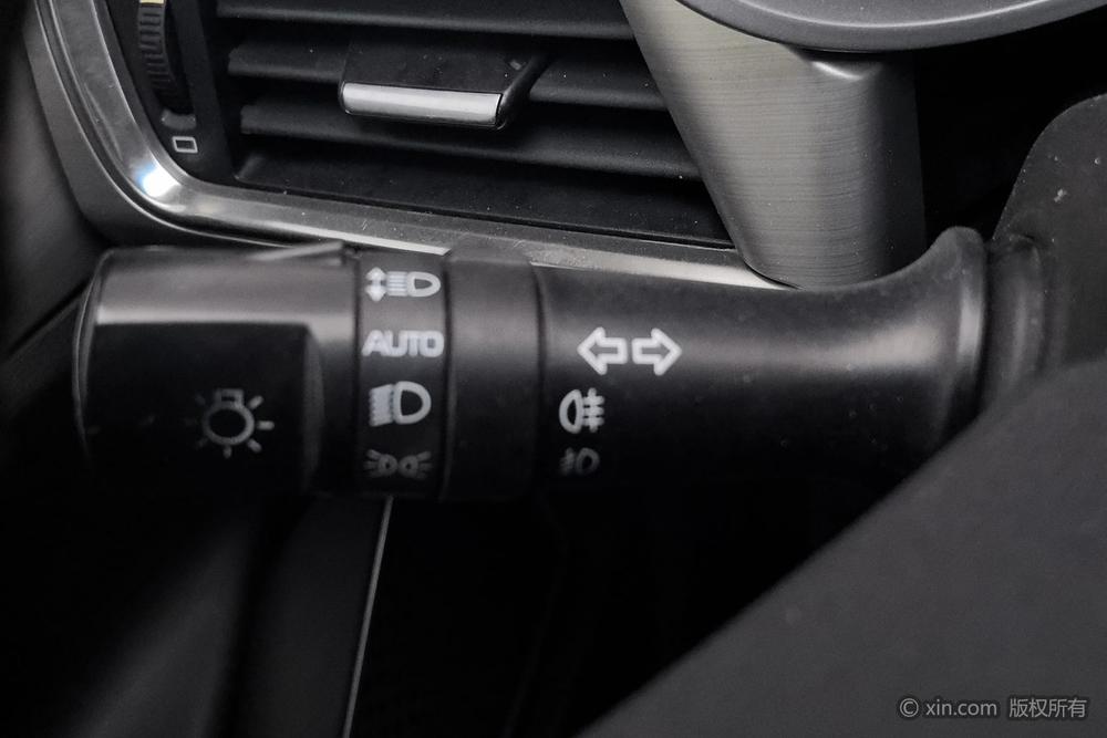 Geely Emgrand GL 2017 модификация 1.8L Automatic Elite – фото 15